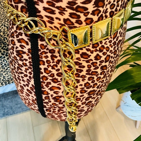 Studded Gold Chain Belt - Picture 7 of 10